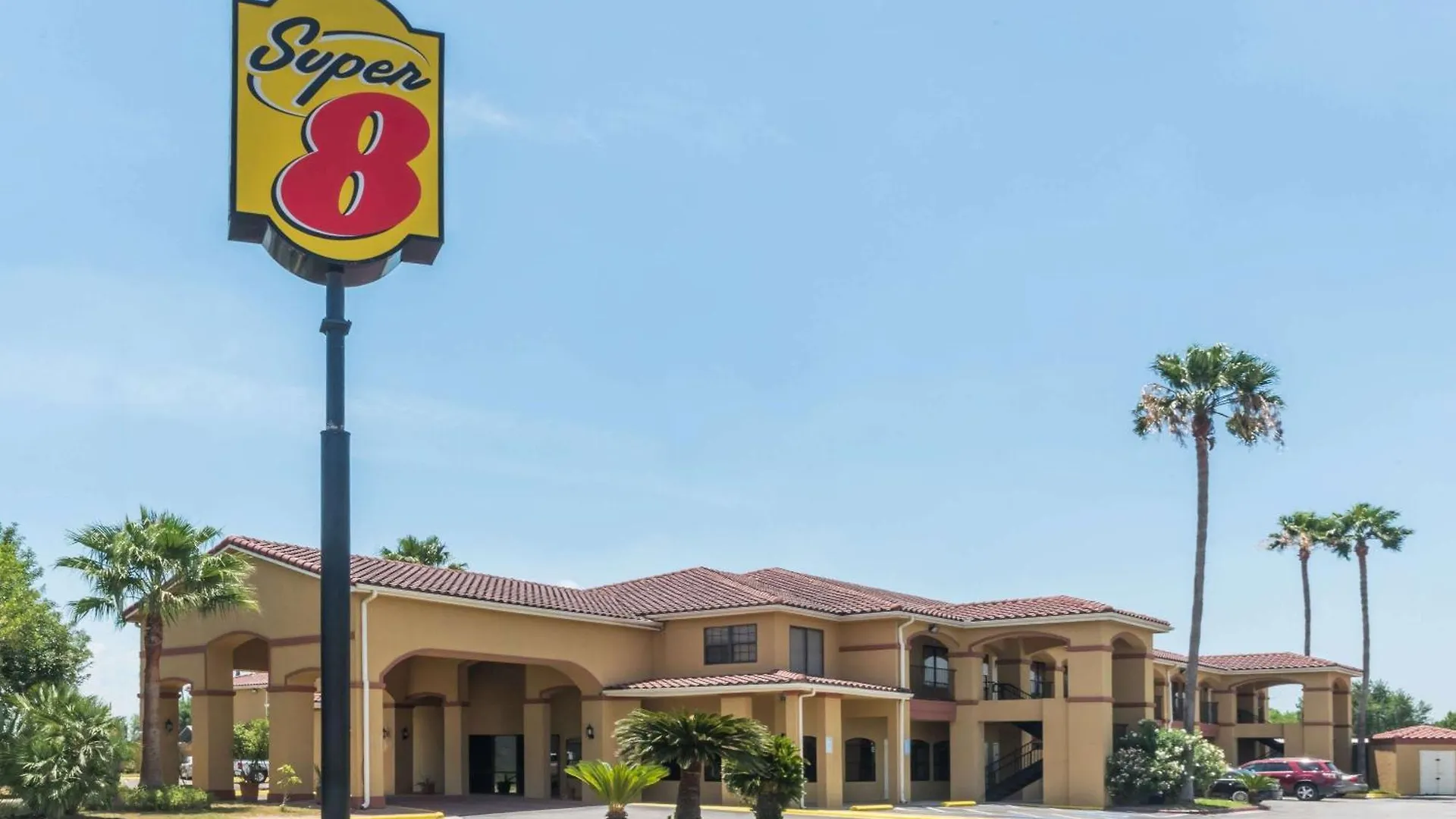 Where to Stay in the South: 15 Best Super 8 by Wyndham Hotels